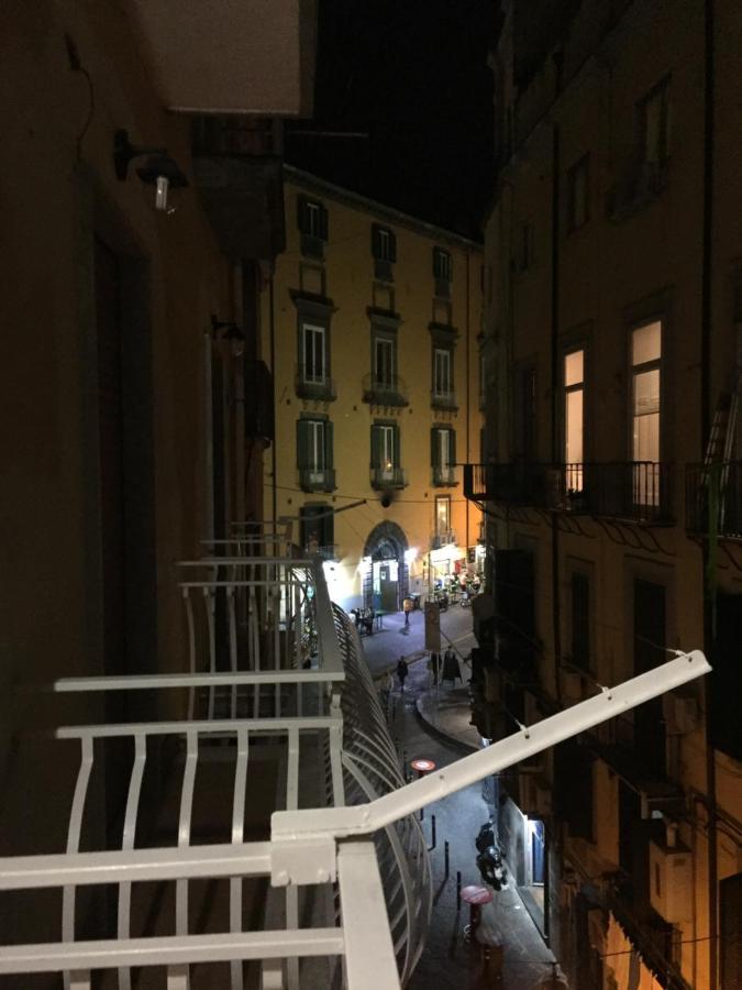 Appartamento Il centro di Napoli Esterno foto