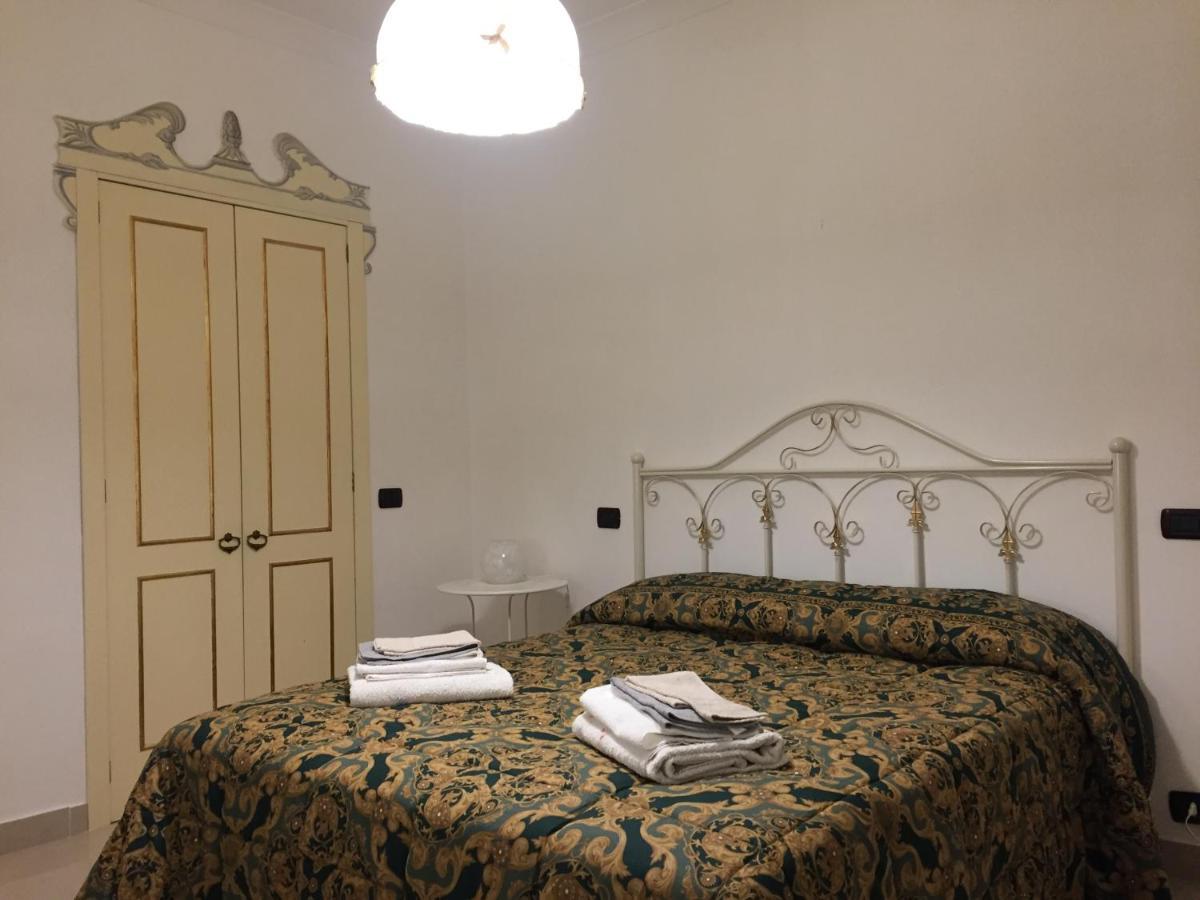 Appartamento Il centro di Napoli Esterno foto